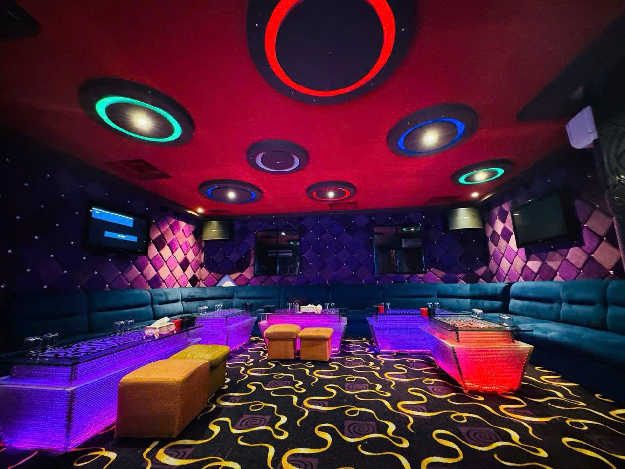 Phòng Karaoke KTV 1127 Trần Hưng Đạo (4)