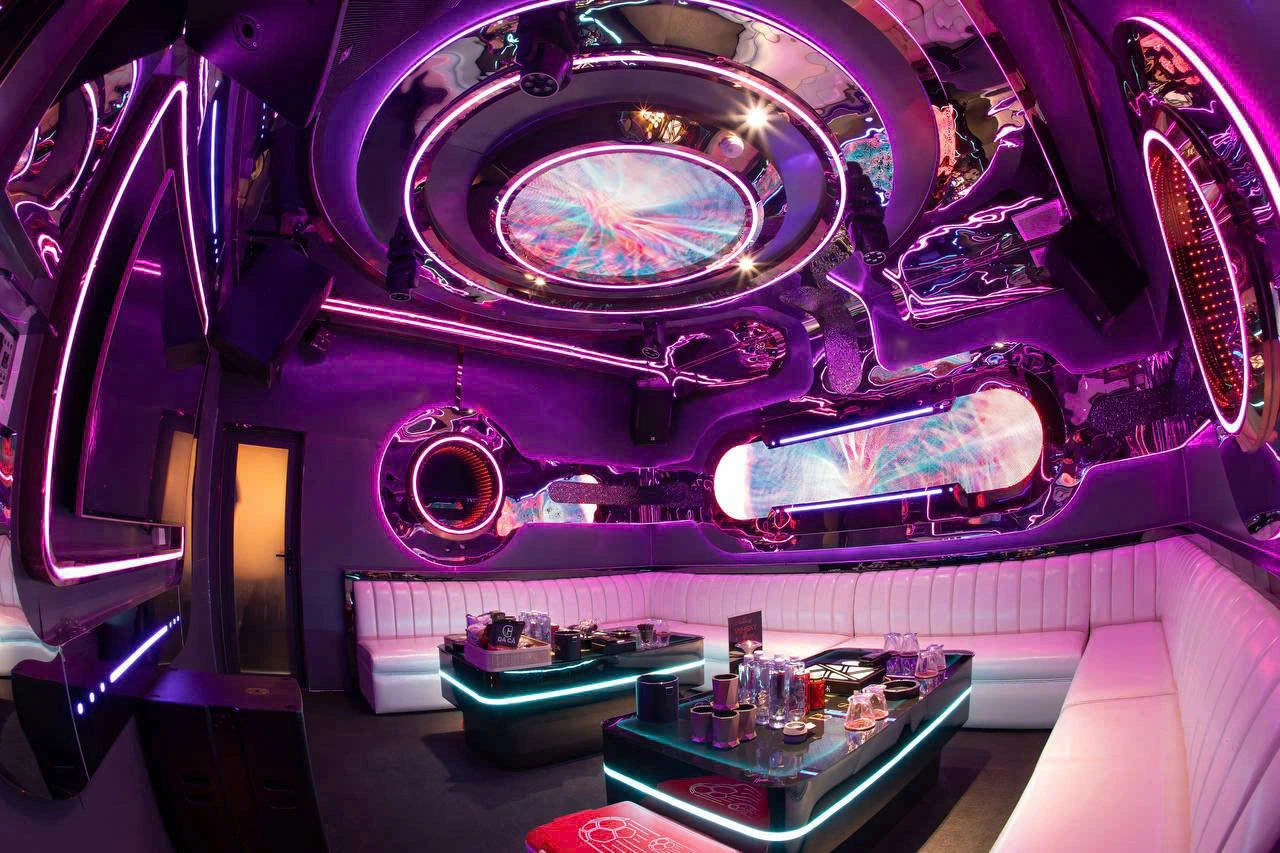Phòng VIP Karaoke LV Bistro 214 Lê Hồng Phong Quận 5 (4)