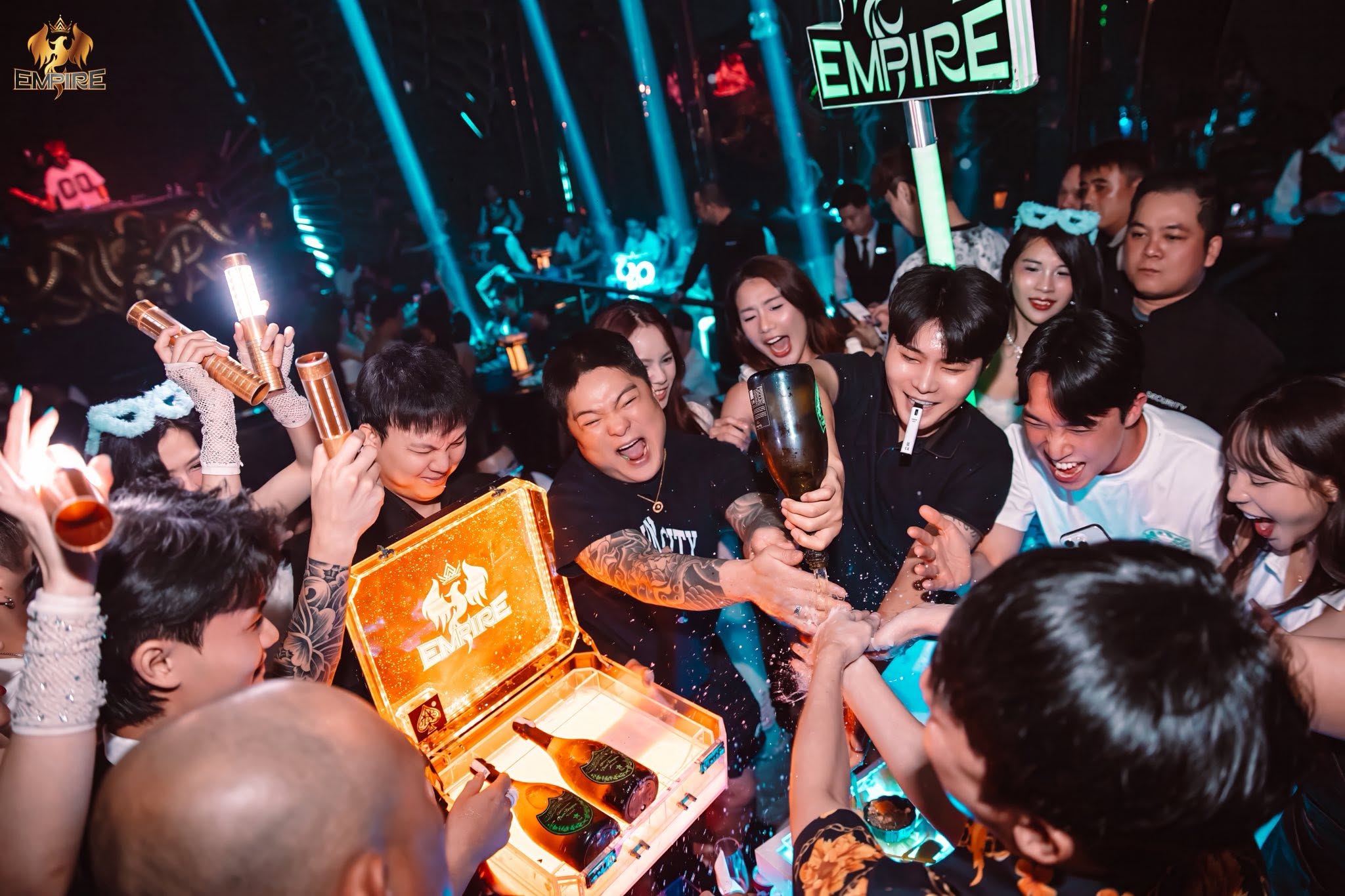 Hình Ảnh Album Empire Music Club (10)