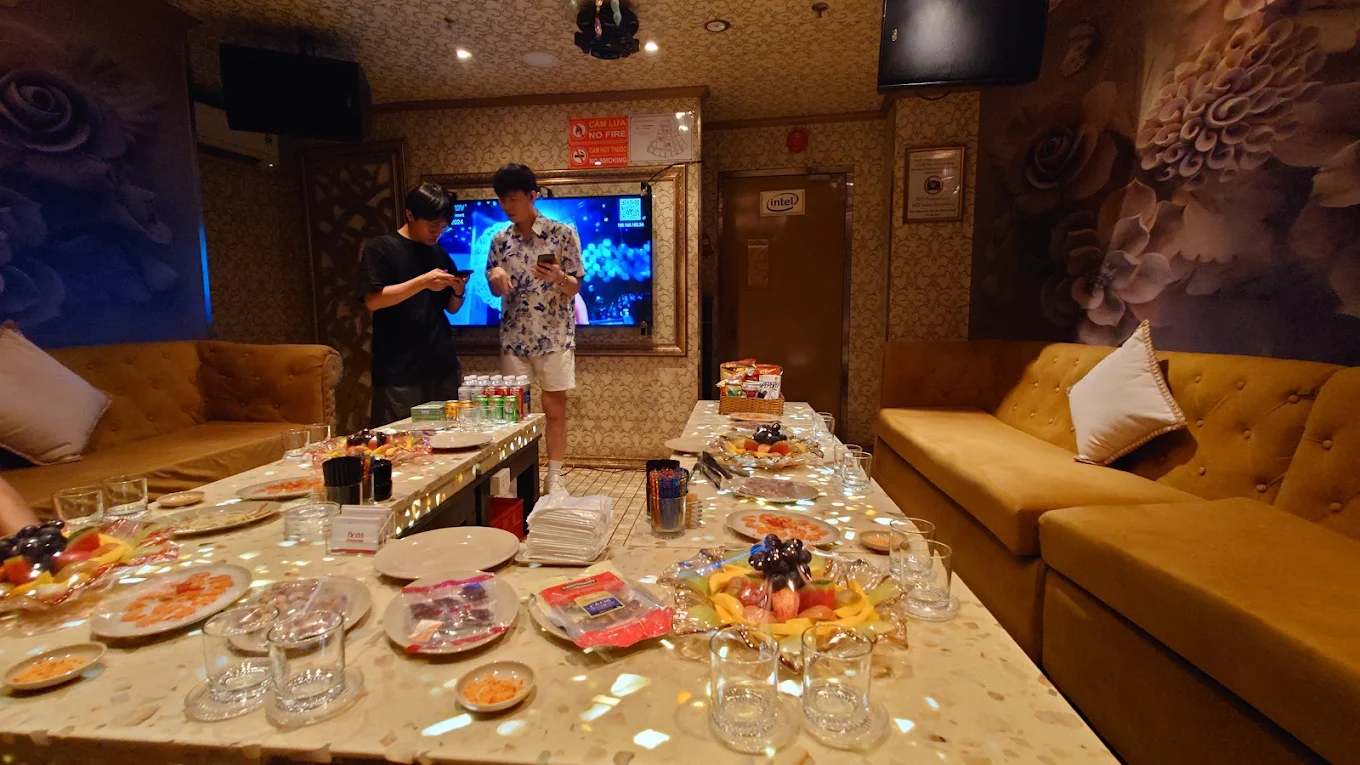 Hình Ảnh KTV Boss Karaoke Trung Sơn (3)