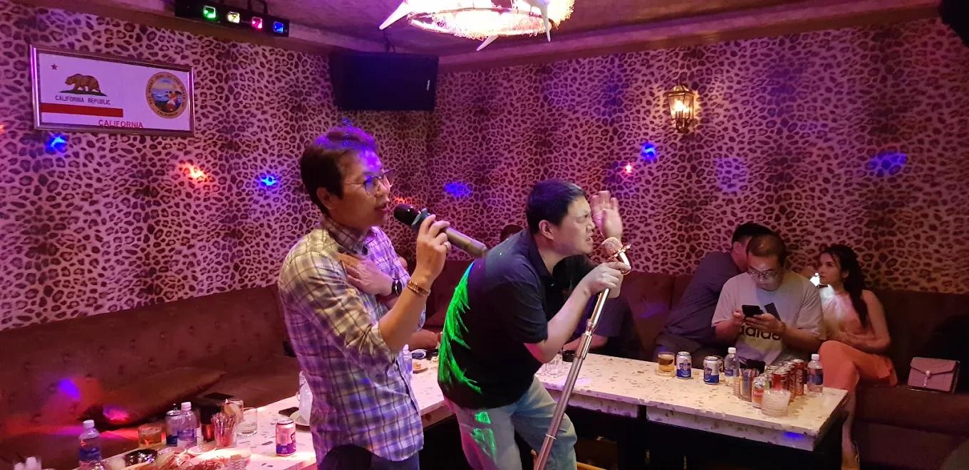 Hình Ảnh KTV Boss Karaoke Trung Sơn (5)