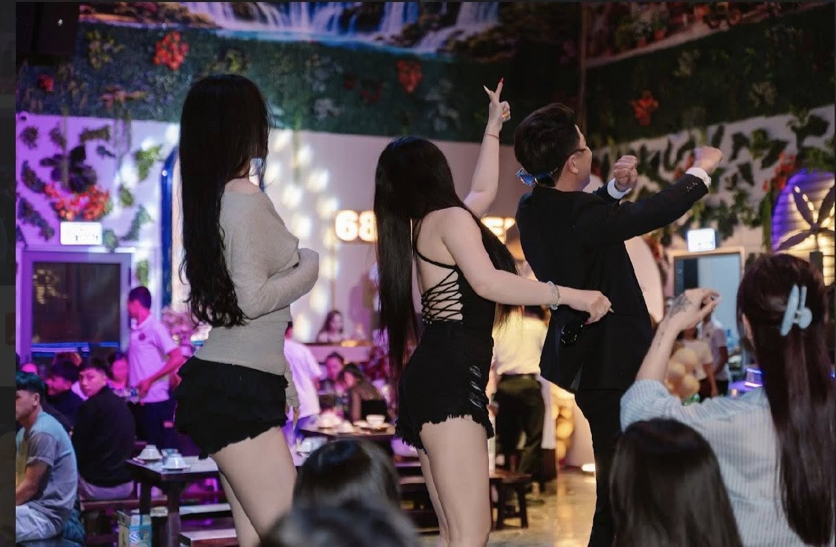 Booking Đặt Bàn 68 Garden Đức Trọng