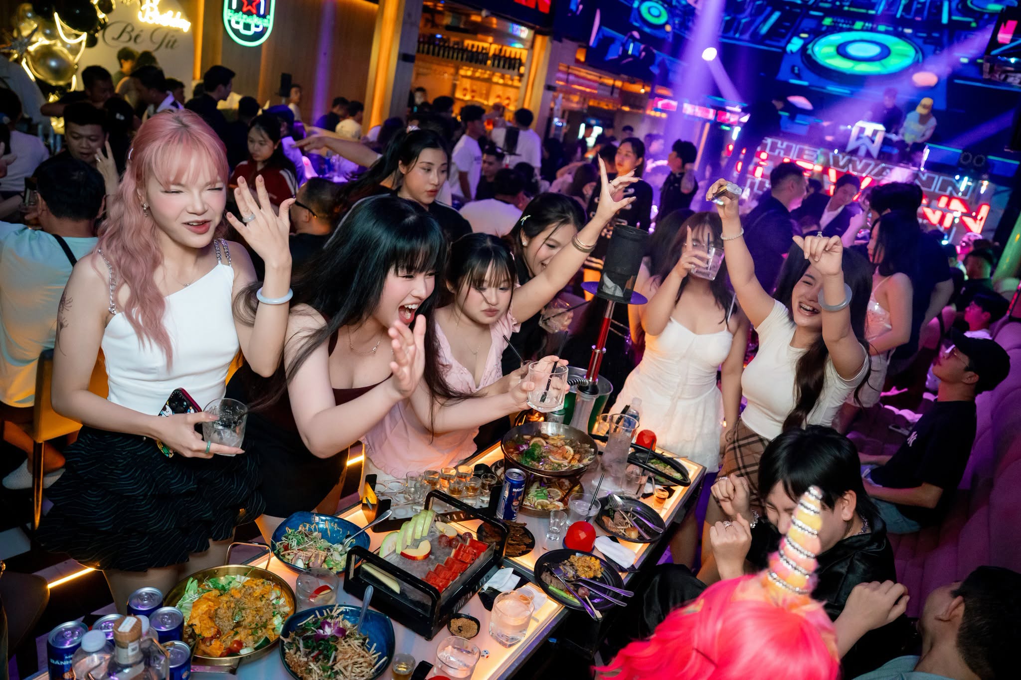 Hình The Wann Saigon Booking Nhanh (2)