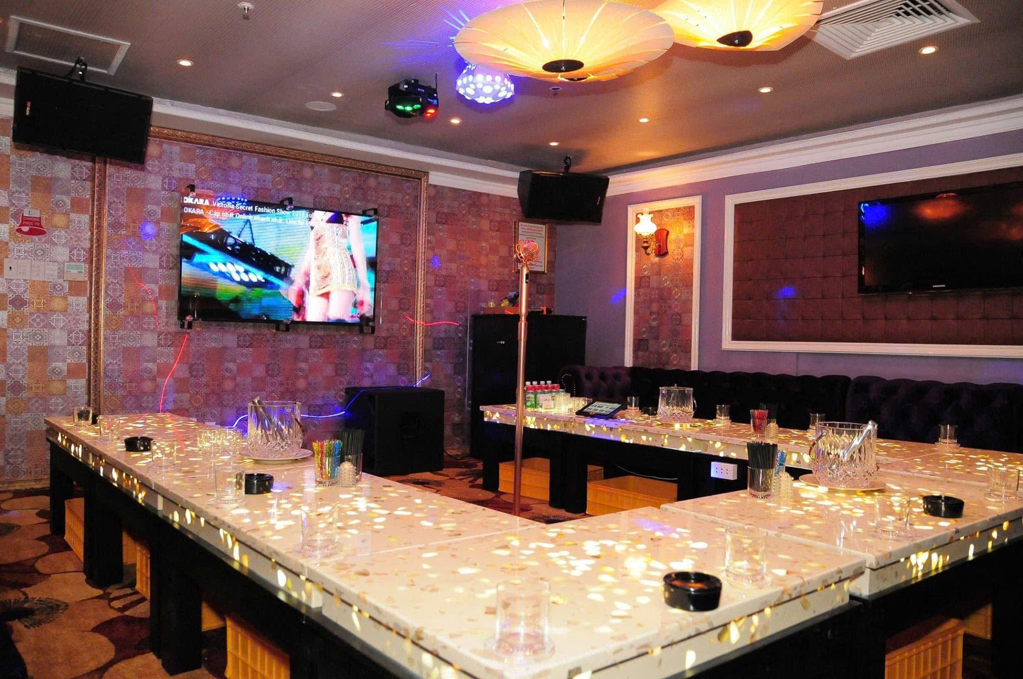 nha-hang-karaoke-boss-trung-son