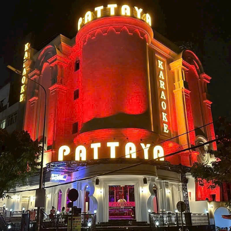 Mặt tiền và vị trí Karaoke Pattaya