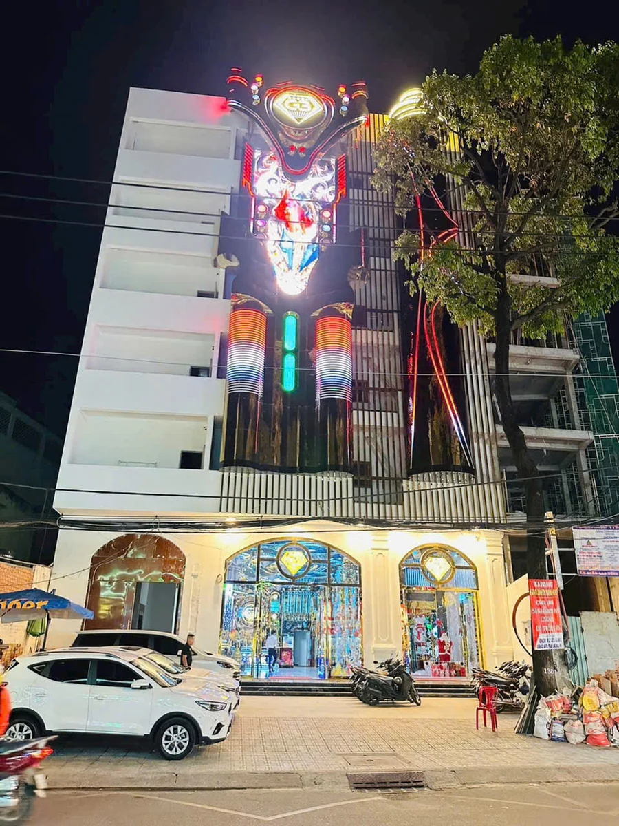 Mặt tiền quán ban ngày, 322 Lê Văn Thọ