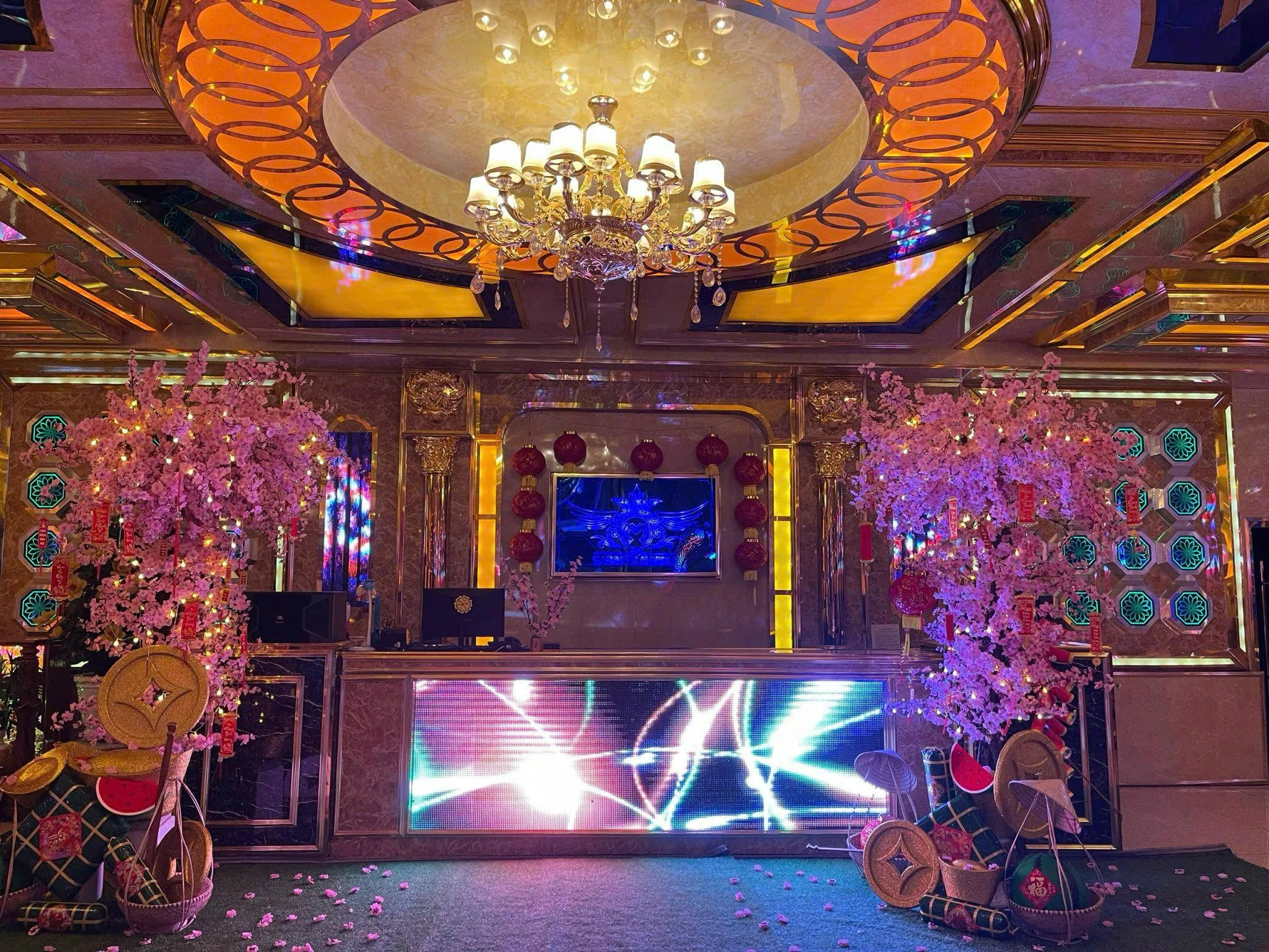 Không gian phòng thực tế tại Empire KTV Nha Trang, góc 1