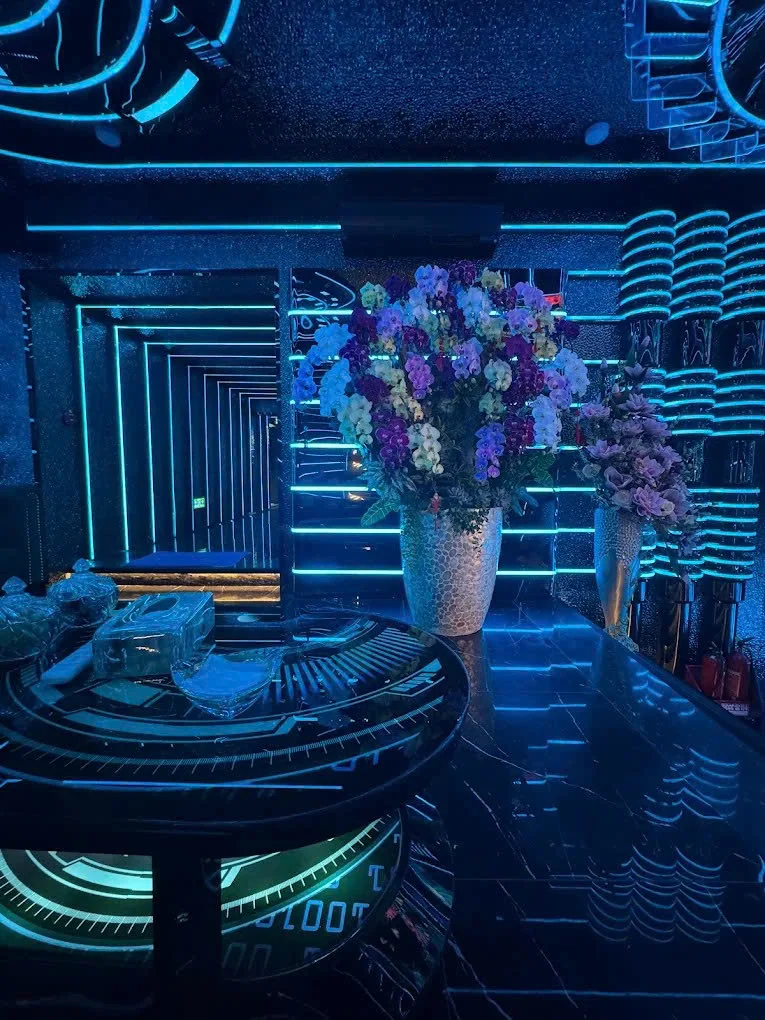 Không gian thực tế tại Dragon Palace KTV, góc 2
