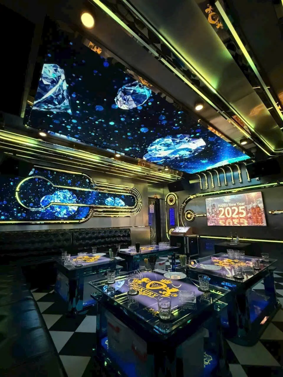 Không gian phòng thực tế tại Karaoke Luxury, góc 4
