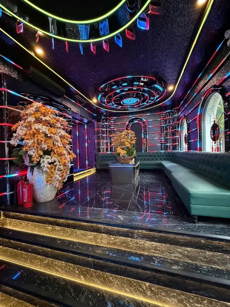 Không gian thực tế tại Dragon Palace KTV, góc 4