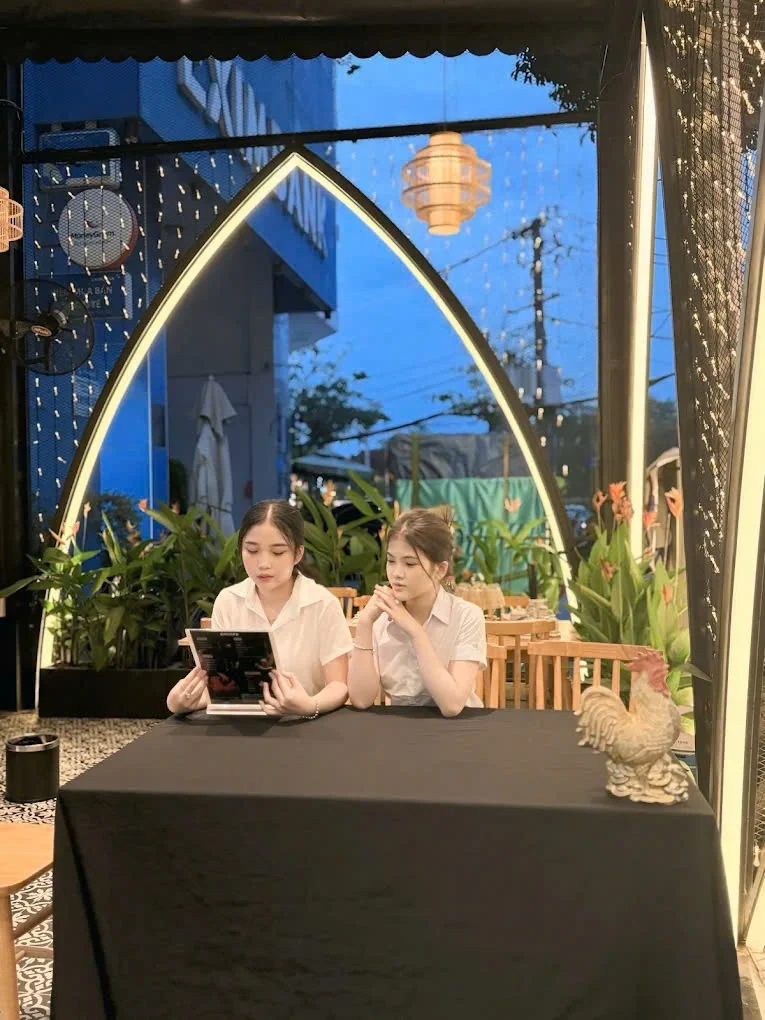 Không gian phòng hát Gà Cửu Long KTV - góc 5