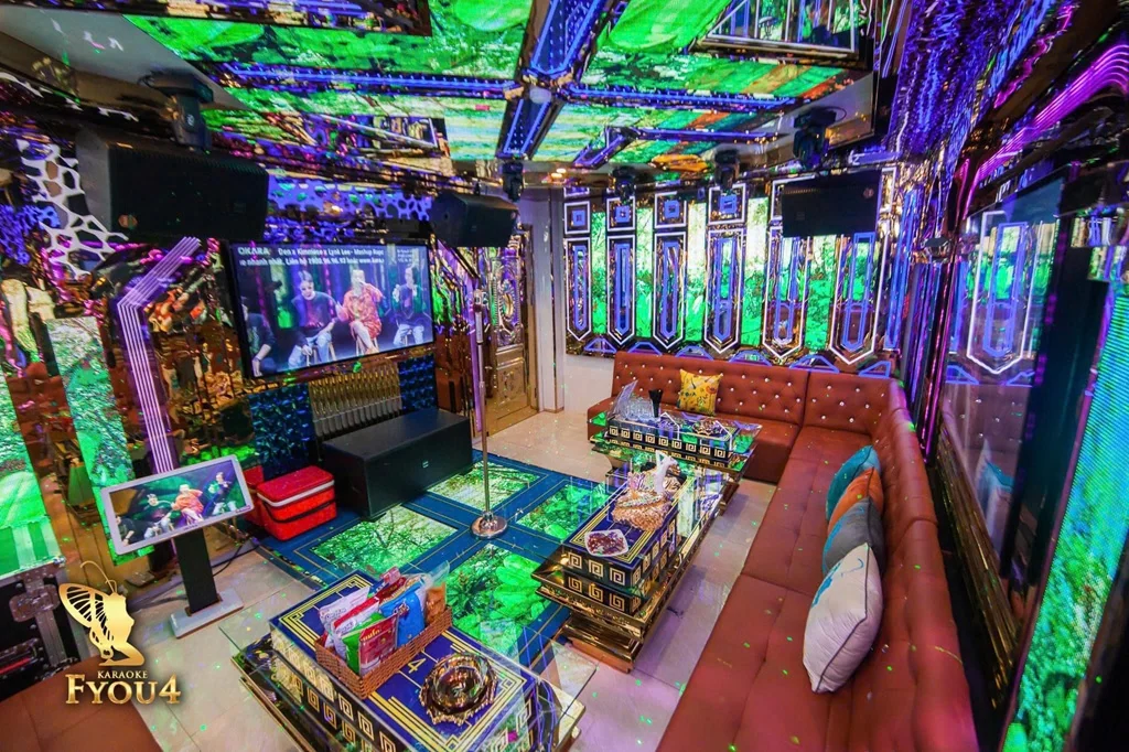 Phòng karaoke thực tế tại For You 4 KTV, góc 6