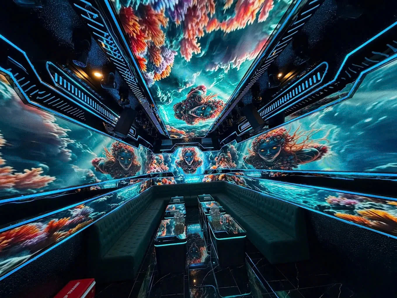Mặt tiền và lối vào Dragon Palace KTV