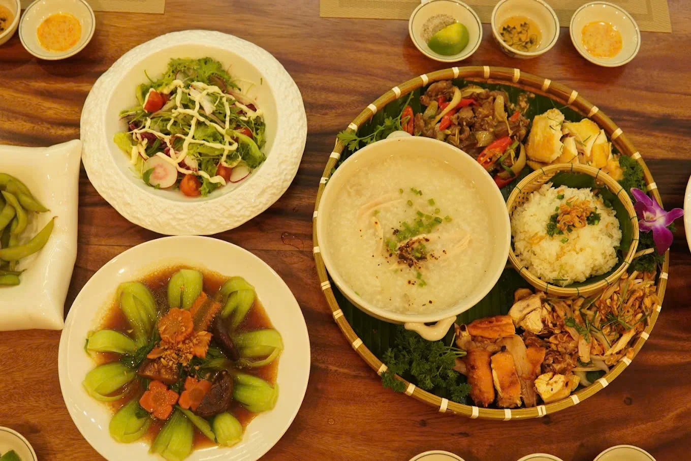 Menu và đồ uống tham khảo tại Gà Cửu Long KTV