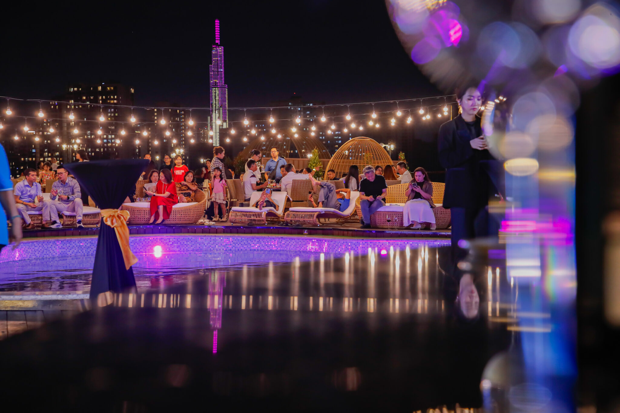 Booking Bàn Du Thuyền Sài Gòn REVER Cruises (3)