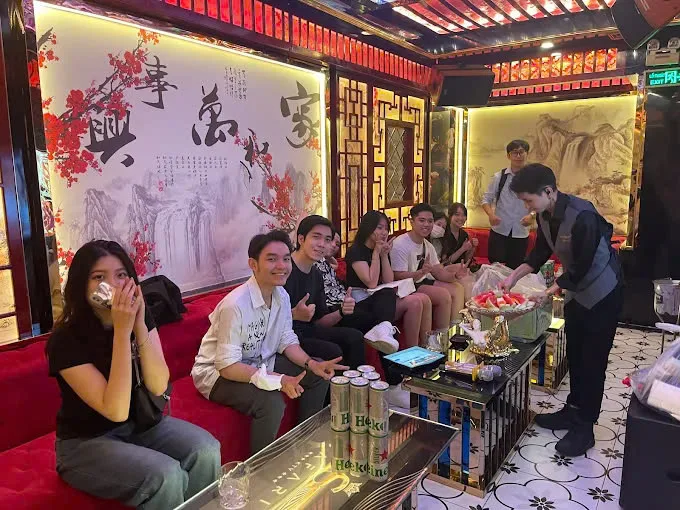 Không gian phòng hát Karaoke Safari KTV - góc 14