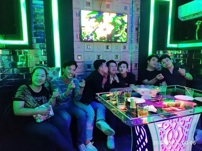 Không gian phòng hát Karaoke Safari KTV - góc 28