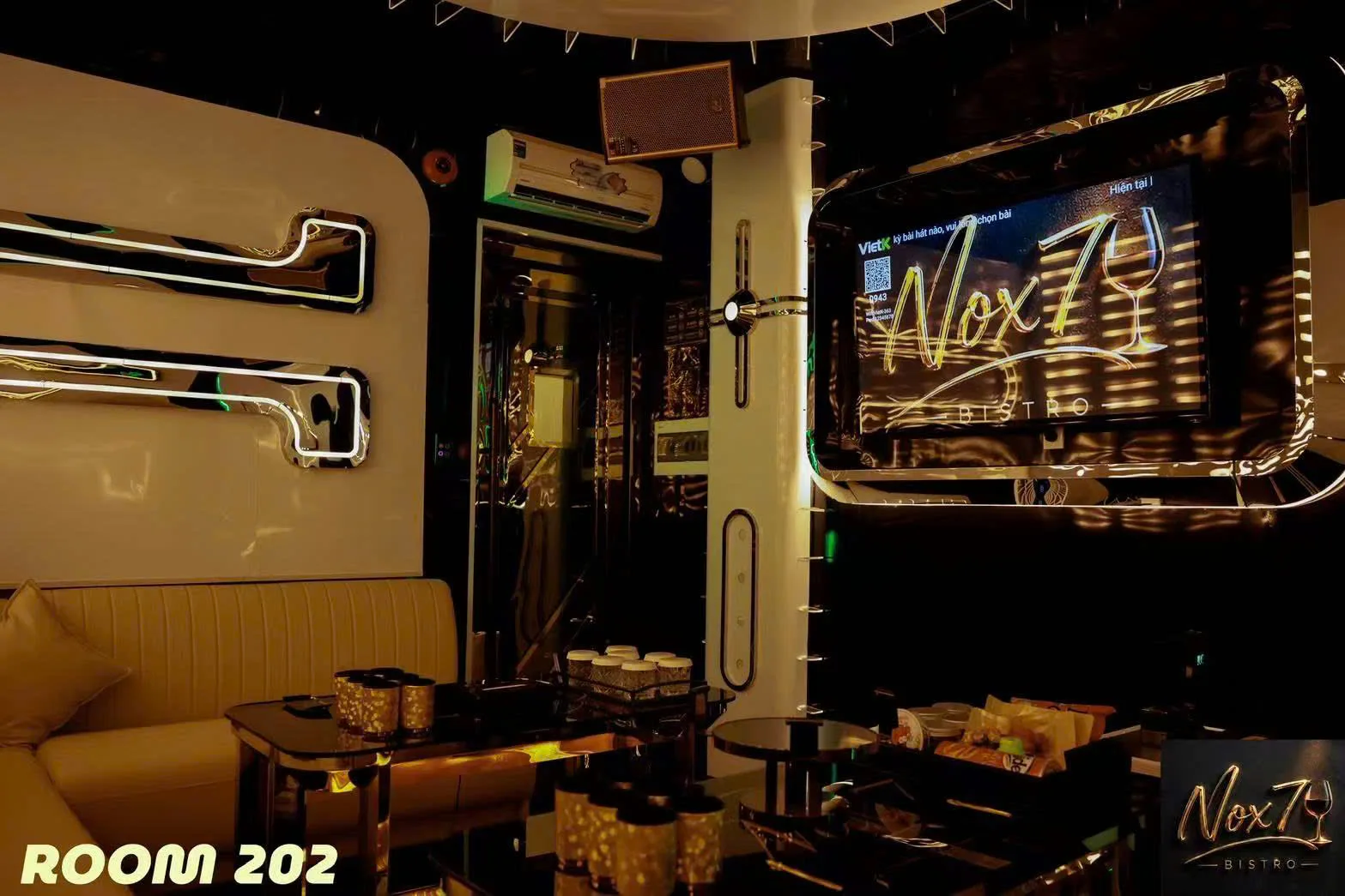Phòng karaoke NOX7 Bistro KTV thiết kế ánh sáng hiện đại góc 16