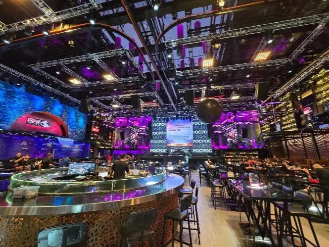 Quầy bar tròn Poc Poc Garden