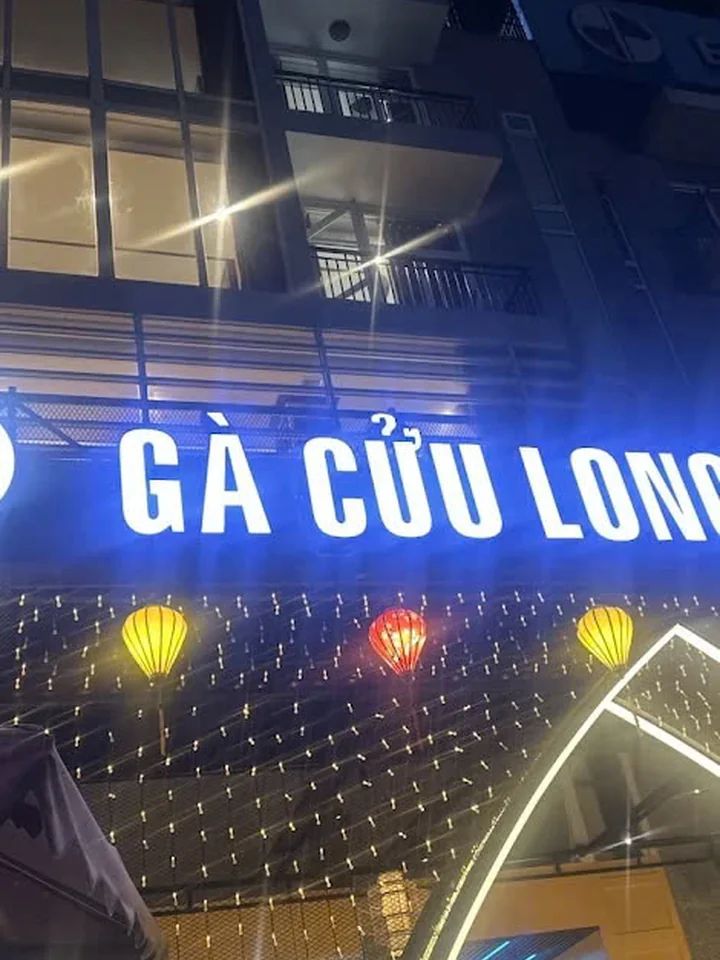 Mặt tiền Gà Cửu Long Trung Sơn