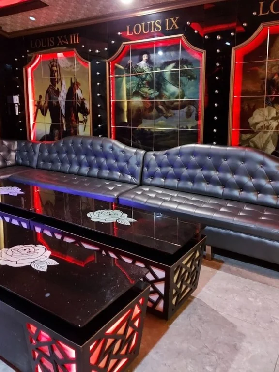 Phòng VIP Karaoke Nhã Phương